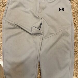 Under Armour Light Gray/Warm Gray Baseball knickers.